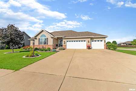 630 Simon St Washington, IL 61571
