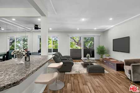 1318 N Crescent Heights Blvd #204 West Hollywood, CA 90046