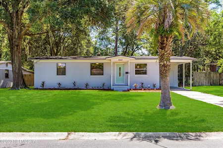 6340 Pine Summit DR Jacksonville, FL 32211