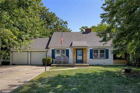 5231 Birch St Roeland Park, KS 66205