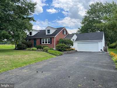 2048 Bethesda Church Rd East Greenville, PA 18041