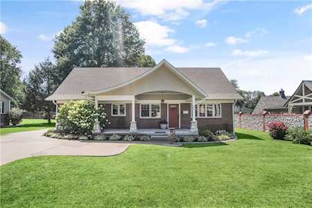 209 NW F St Bentonville, AR 72712