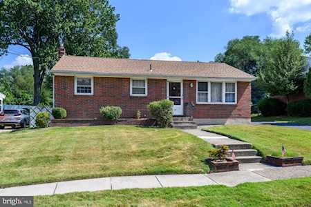 19 Maloney Ct Bellmawr, NJ 08031