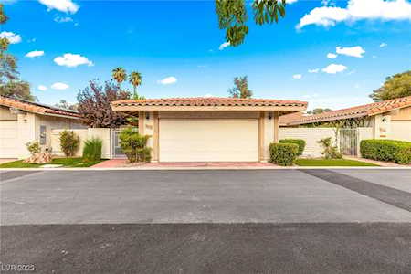 2117 Plaza De La Candela Las Vegas, NV 89102