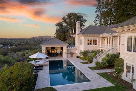 3023 Paseo Cielo Rancho Santa Fe, CA 92067