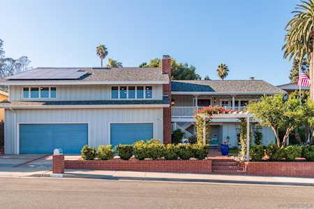 2310 La Paz St Oceanside, CA 92054