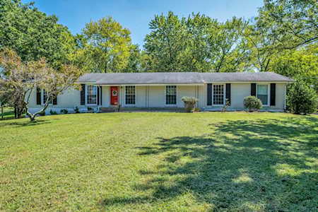 150 Lakeside Park Dr Hendersonville, TN 37075