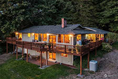 5415 Johnson Point Rd NE Olympia, WA 98516