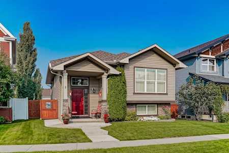 120 Prestwick Manor SE Calgary, AB T2Z 4S7