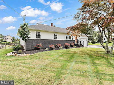 212 Schoolhouse Rd Sellersville, PA 18960