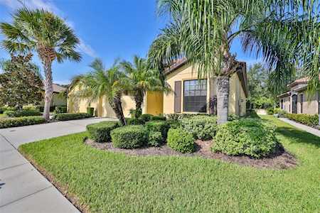 5511 Sunset Falls Dr Apollo Beach, FL 33572