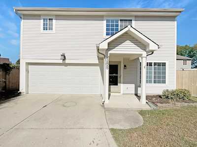588 Cembra Dr Greenwood, IN 46143