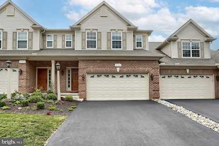 4522 Laurelwood Dr Harrisburg, PA 17110