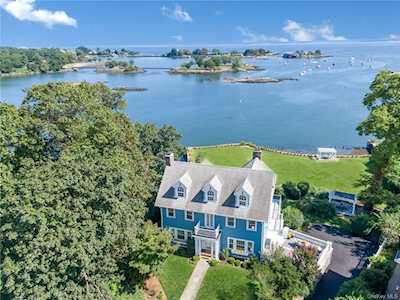 106 Sutton Manor Rd New Rochelle, NY 10801