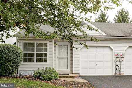 6116 Spring Knoll Dr Harrisburg, PA 17111