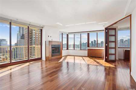 4-74 48th Ave #24A Long Island City, NY 11109
