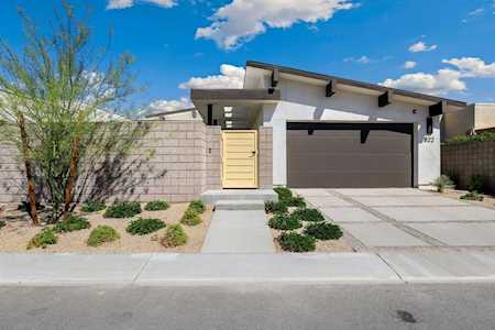 822 Fountain Dr Palm Springs, CA 92262