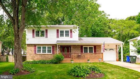 8204 Cooper St Alexandria, VA 22309