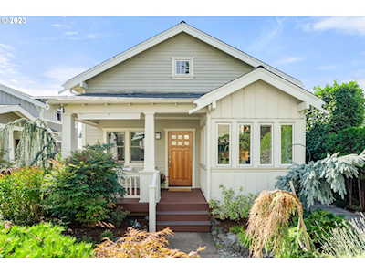7021 SE Clinton ST Portland, OR 97206