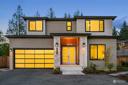 1047 NW Inneswood Dr Issaquah, WA 98027