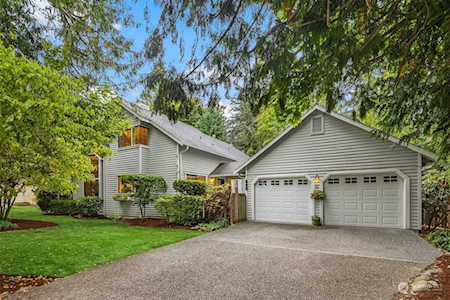 655 Kalmia Place NW Issaquah, WA 98027