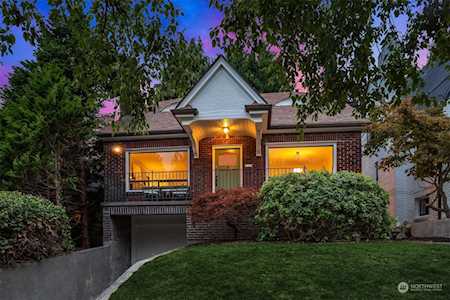 2138 N 51st St Seattle, WA 98103