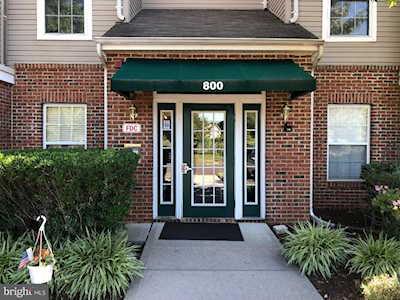 813 Mowat Circle Hamilton, NJ 08690