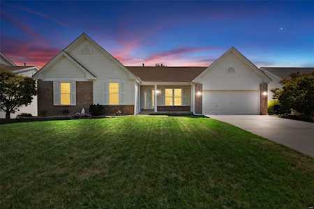 2247 Harborside Dr Dardenne Prairie, MO 63368