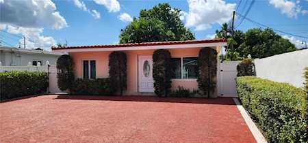 130 NW 61st Ave Miami, FL 33126