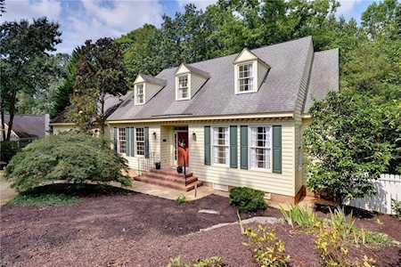 109 Doral St Williamsburg, VA 23188