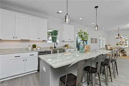 728 Vellines Ave Chesapeake, VA 23324
