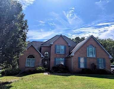 120 Creekglen Dr Hendersonville, TN 37075
