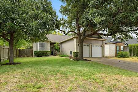 2105 Toulouse DR Austin, TX 78748