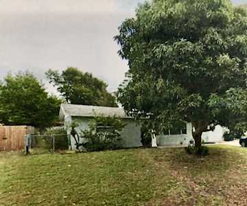 2801 52nd Ln N St. Petersburg, FL 33710