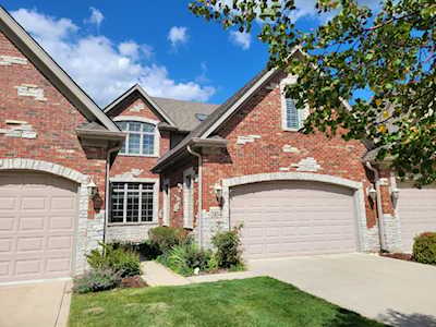 2454 Durand Dr Downers Grove, IL 60516