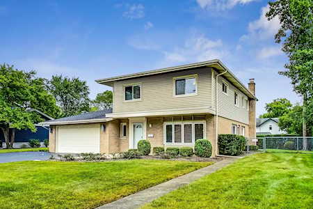 65 Carlisle Ave Deerfield, IL 60015