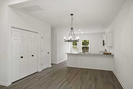 803 Poplar Avenue Springfield, TN 37172