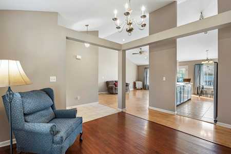 2744 Woodlawn Way Lexington, KY 40511
