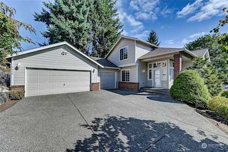 5416 NE 196th St Lake Forest Park, WA 98155