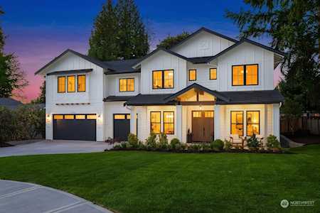 13026 NE 95th St Kirkland, WA 98033