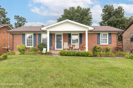 5605 Landcross Dr Louisville, KY 40216