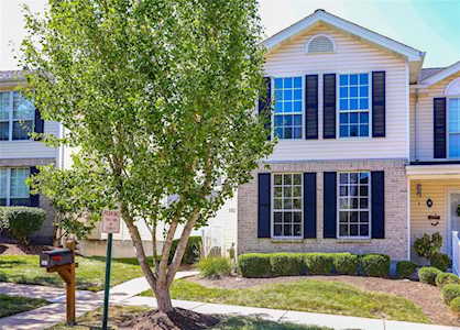 103 Carriage View Dr Wildwood, MO 63040