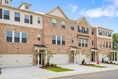 3677 Willingham Run SW Marietta, GA 30008