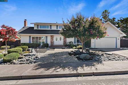 240 Las Lomas Way Walnut Creek, CA 94598