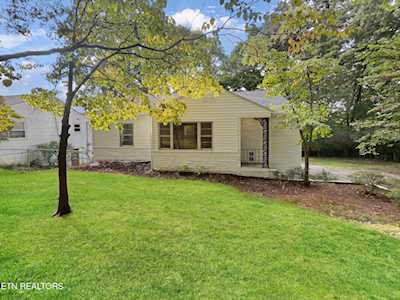2819 Gaston Ave Knoxville, TN 37917
