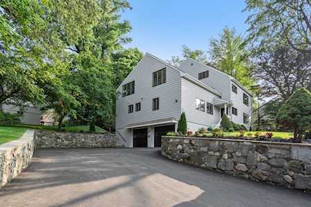 184-186 Austin St #1 Newton, MA 02465