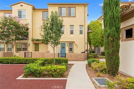 6351 Lyra Rd Eastvale, CA 91752