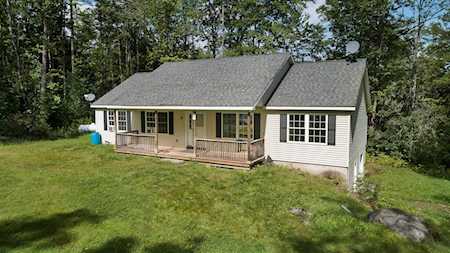 17 Redwater Rd Croydon, NH 03773
