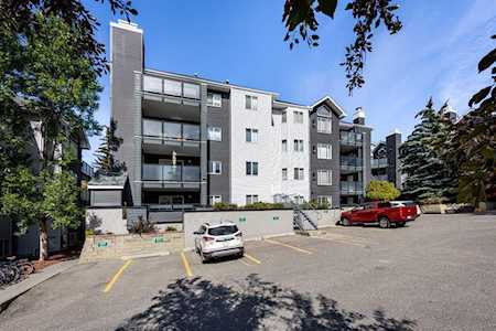 20 Sierra Morena Mews SW #201 Calgary, AB T3H 3K6