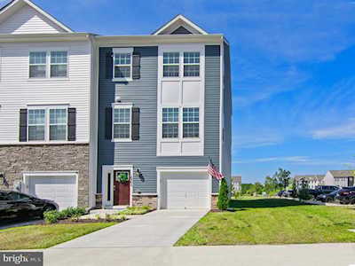 1830 Roslynhill Trl Odenton, MD 21113